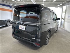 ヴォクシー HV S-Z
