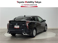 プリウス S