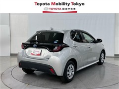 ヤリス ハイブリッド X