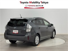 プリウスアルファ S