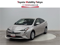 トヨタ プリウス Sセーフティープラス