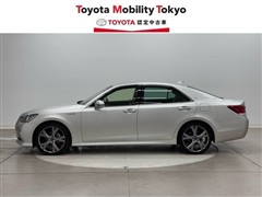 クラウHVロイヤルサルーンG
