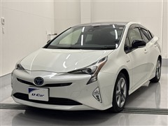 プリウスSセーフティー+ ツートーン