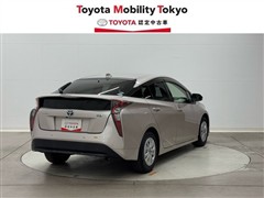 プリウス Sセーフティプラス