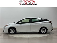 プリウスS セーフティープラス2