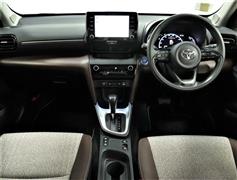 ヤリスクロスHV 1.5Z