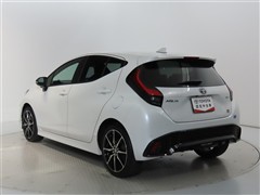 アクア 1.5GRスポーツ