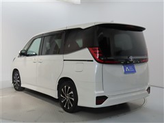 ノア 2.0S-Z 7ニンノリ