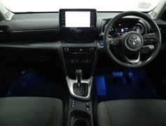 ヤリスクロスHV 1.5G