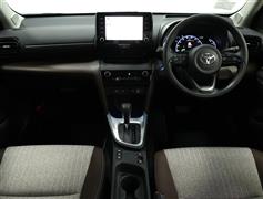 ヤリスクロスHV 1.5Z