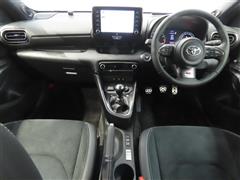 GRヤリス1.6RZハイパフォーマンス