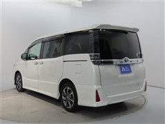 ヴォクシー ZSキラメキ3 7ニンノリ