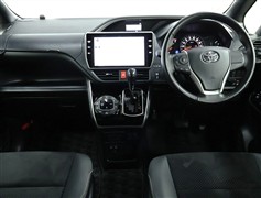 ヴォクシー2.0ZSキラメキ3 4WD