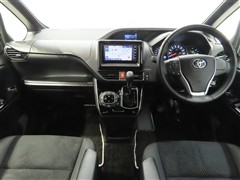 ヴォクシー ZSキラメキ3 7ニンノリ