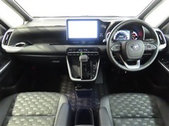 ヴォクシー 2.0S-Z 7ニンノリ