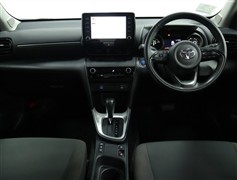 ヤリスクロスHV 1.5G