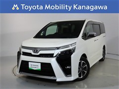 トヨタ ヴォクシー ZSキラメキ3 7ニンノリ