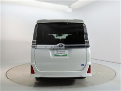 ヴォクシー ZSキラメキ3 7ニンノリ