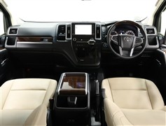 グランエース 2.8Dプレミアム