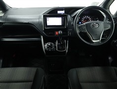 ヴォクシー 2.0ZSキラメキ2