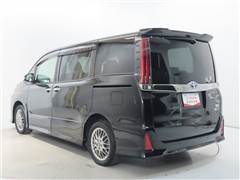 ノアHV 1.8Si WXB3 7ニン