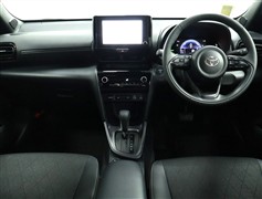 ヤリスクロスHV 1,5Z