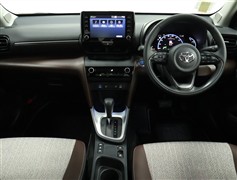 ヤリスクロスHV 1.5Z