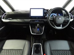 ノアHV 1.8S-Z 7ニンノリ