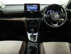 ヤリスクロスHV 1.5Z