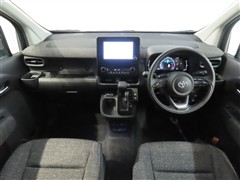 シエンタ 1.5Z 5ニンノリ