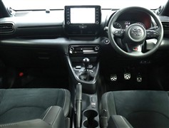 GRヤリス1.6RZハイパフォーマンス