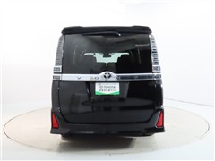 ヴォクシー ZSキラメキ3 7ニンノリ