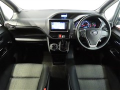 ヴォクシー ZSキラメキ2 7ニンノリ