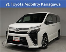 トヨタ　ヴォクシー 2.0ZSキラメキ3