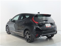 アクア 1.5GRスポーツ