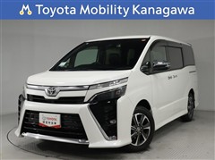 ヴォクシー ZSキラメキ3 8ニンノリ