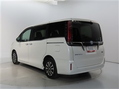 エスクァイアHV GiプレミアムBT