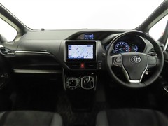 エスクァイアHV GiプレミアムBT