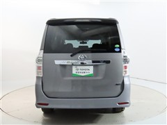 ヴォクシー ZSキラメキZ 8ニンノリ