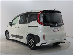 シエンタ 1.5Z 5ニンノリ