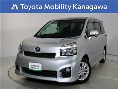 ヴォクシー 2.0ZS 8ニンノリ