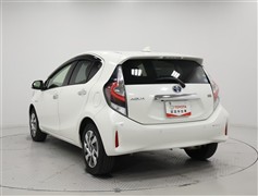 アクア 1.5S スタイルブラック