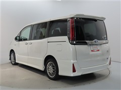 ノアHV 1.8Si WxB2 7ニン