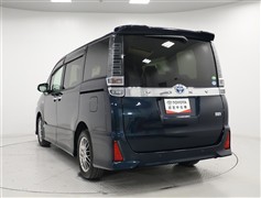 ヴォクシーHV 1.8ZSキラメキ2