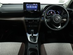 ヤリスクロスHV 1.5Z