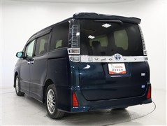 ヴォクシー HV 1.8ZSキラメキ3