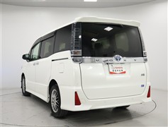 ヴォクシーHV 1.8ZSキラメキ3