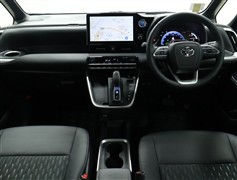 ノアHV 1.8S-Z 7ニンノリ