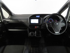 ノア 2.0Si WxB2 7ニンノリ