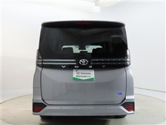 ヴォクシー 2.0S-G 8ニンノリ